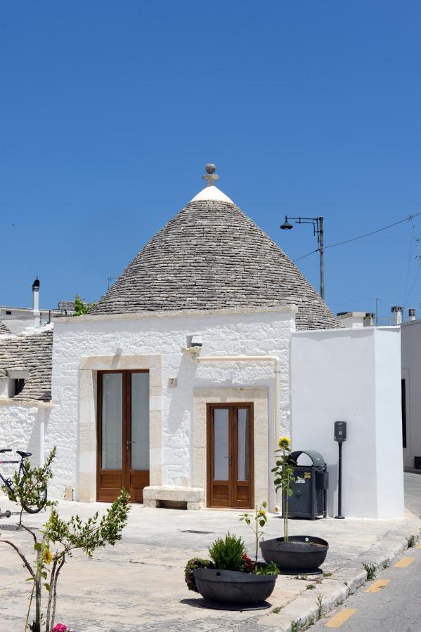 Trullo Vino & Amore Alberobello Exterior photo